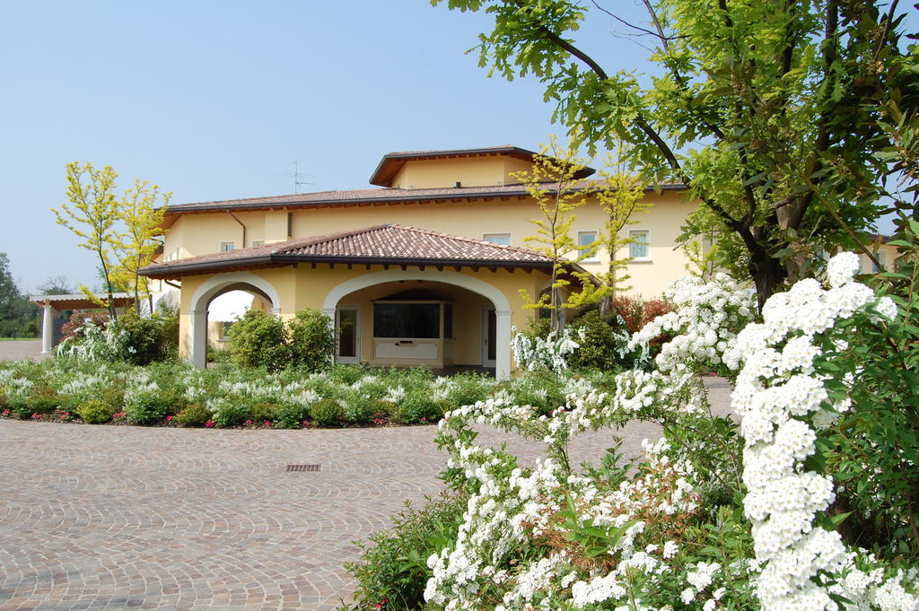Hotel Motel Gold Calcinate Exterior foto
