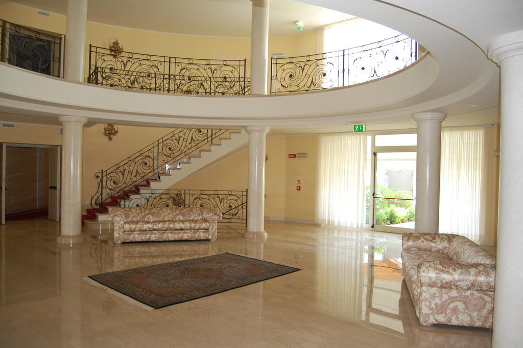 Hotel Motel Gold Calcinate Exterior foto