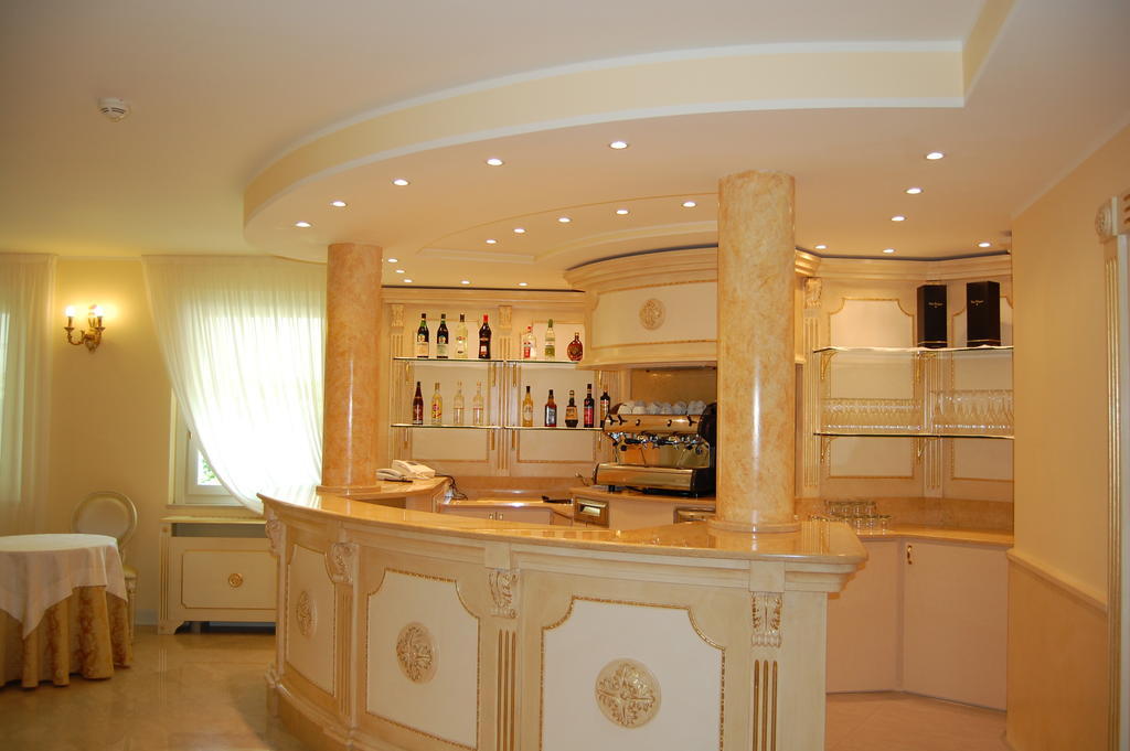 Hotel Motel Gold Calcinate Exterior foto
