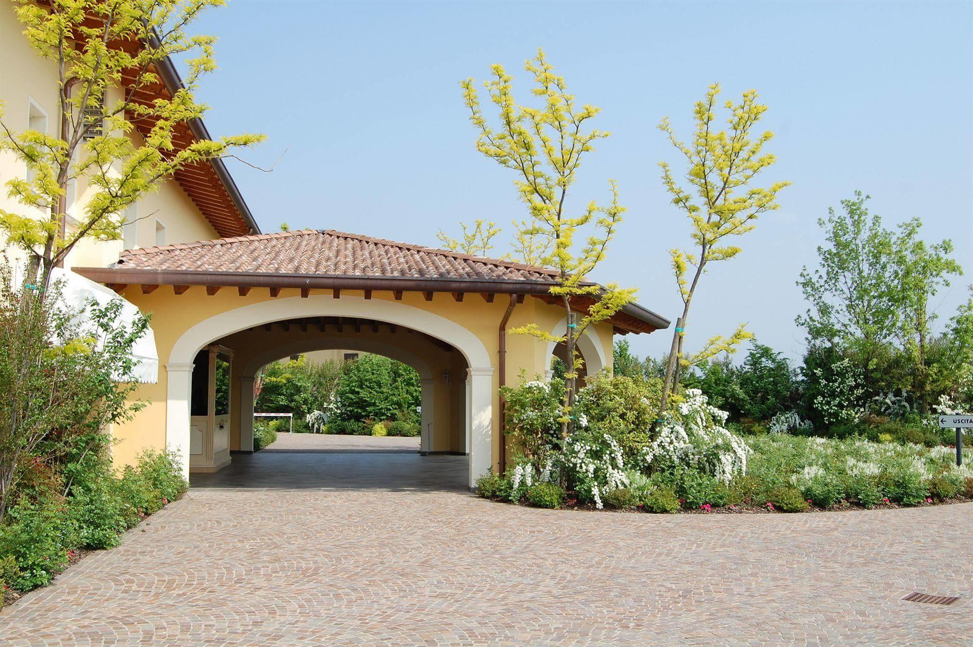 Hotel Motel Gold Calcinate Exterior foto